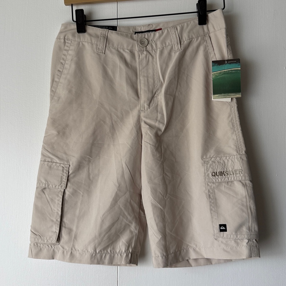 Quiksilver Youth /Mens shorts Sz 27 Tan NWT